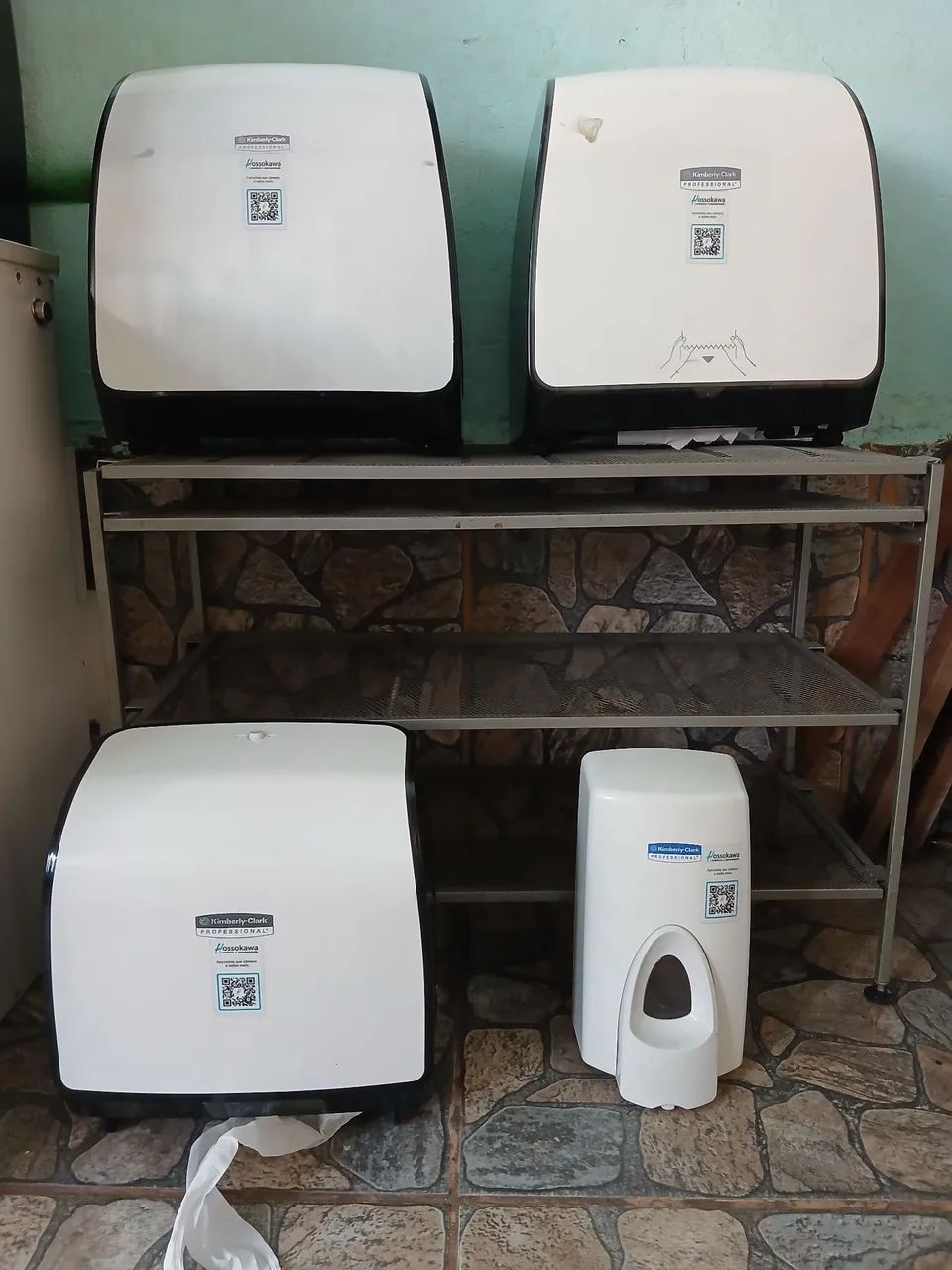 Dispensadores  de papel toalha etc