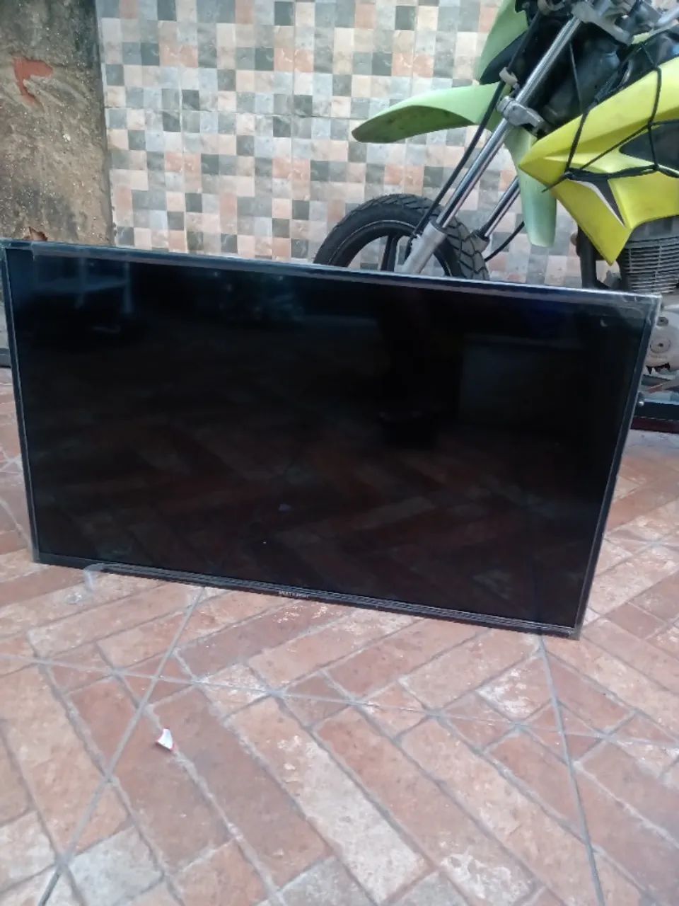 VENDO TV MULTILASER 43 POLEGADAS 