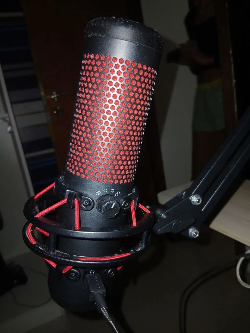 VENDO MICROFONE HYPERX QUADCAST 