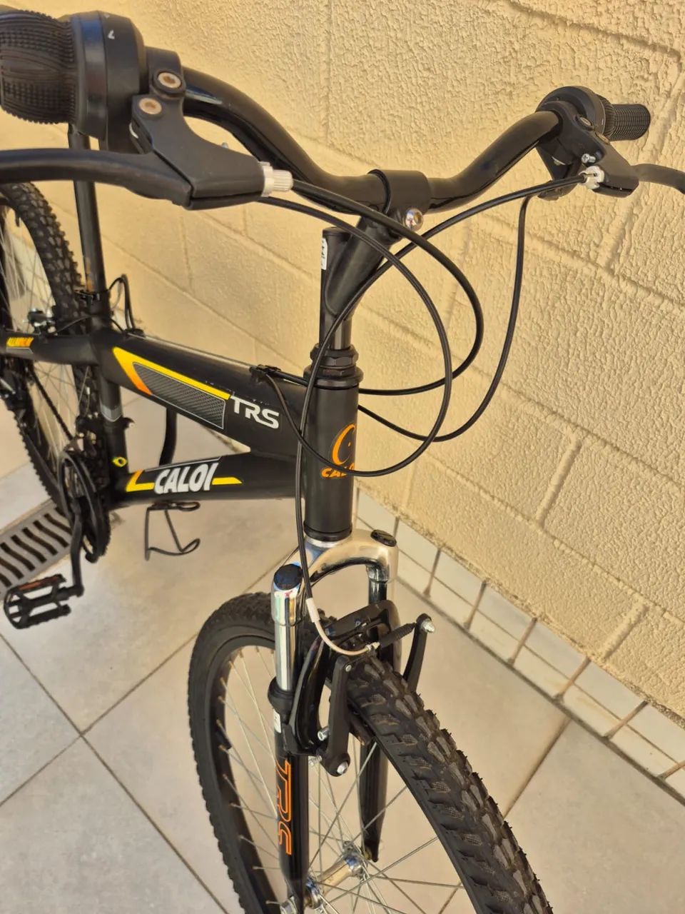 Bicicleta Caloi TRS alumínio, aro 26 - Foto 5