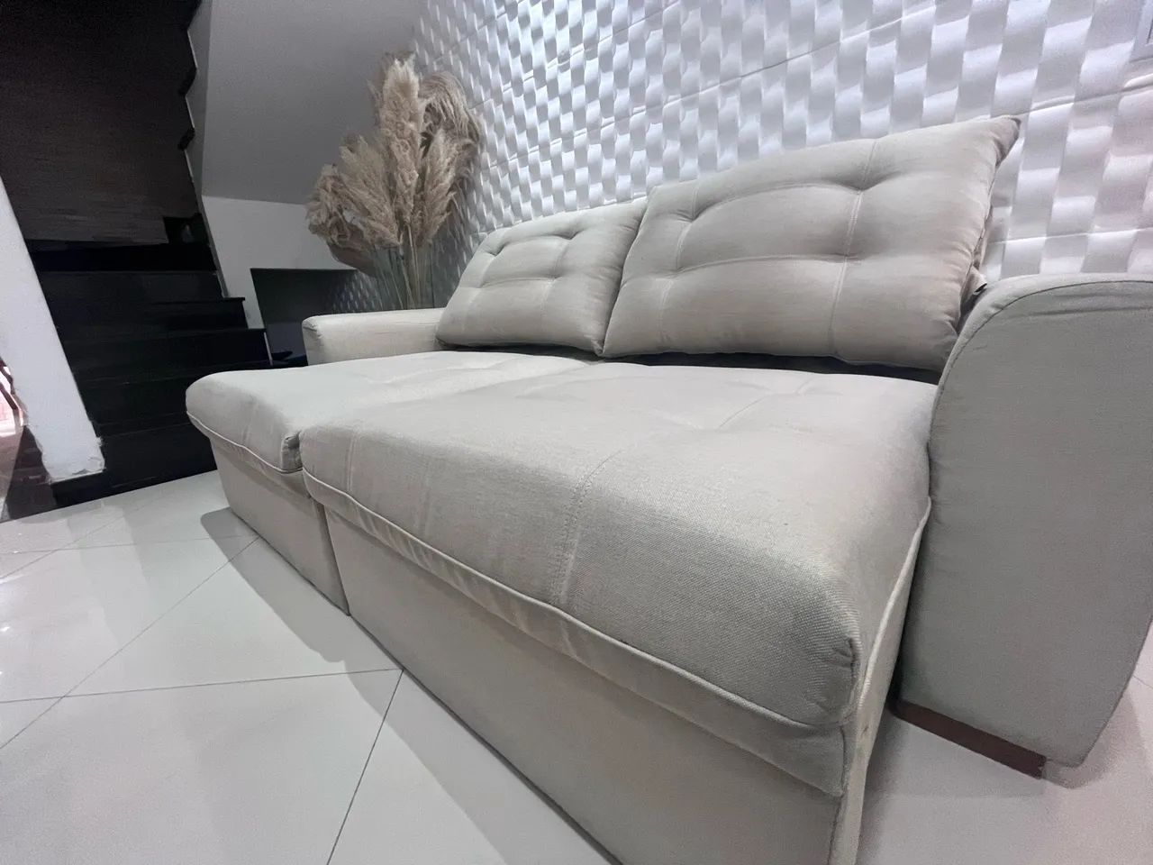 Lindo sofá retrátil e reclinável  - Foto 4