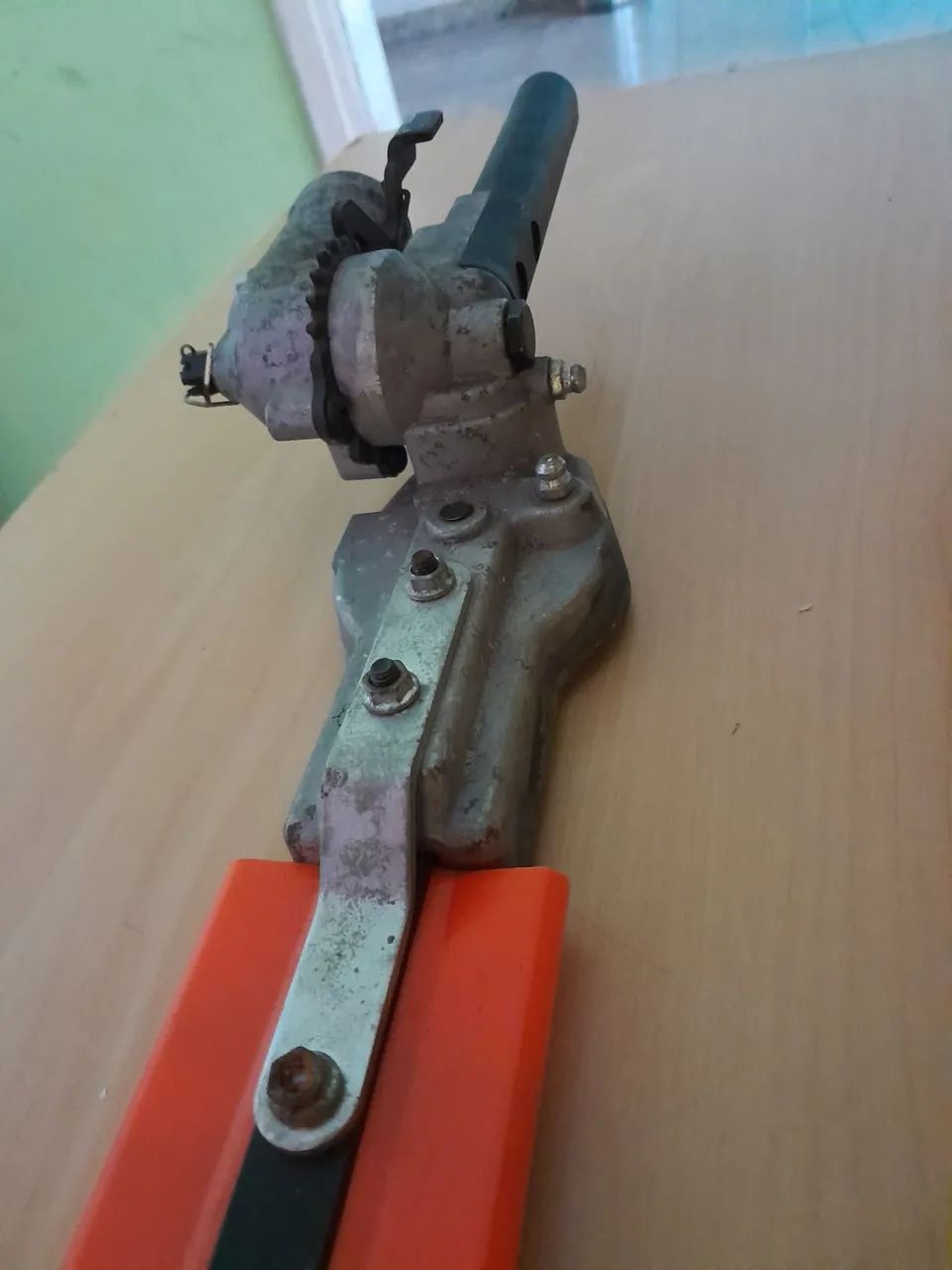 Podador de cerca viva para roçadeira de cardã 9 frisos  - Foto 3