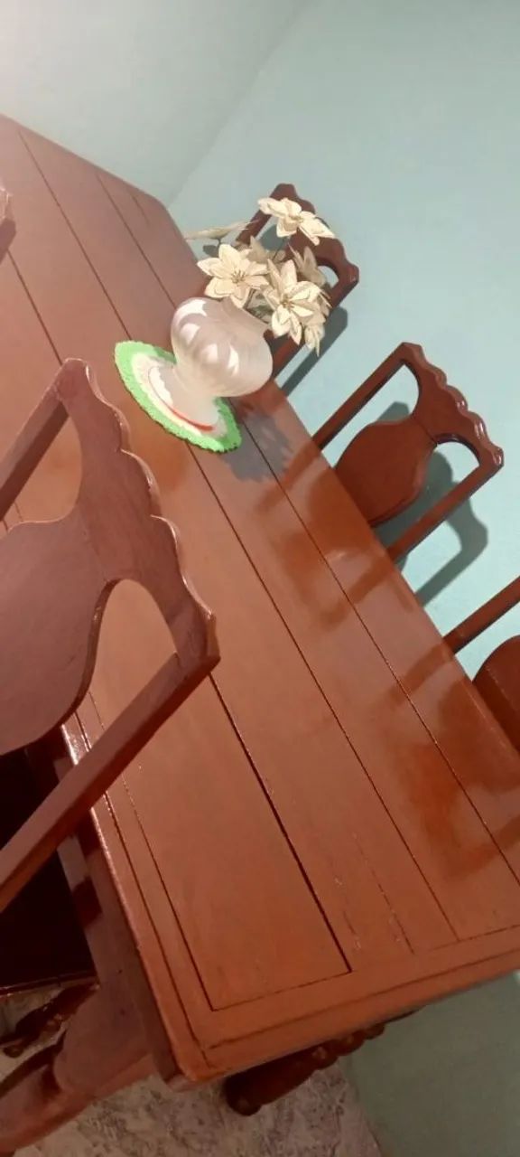 Mesa de jantar rústica de madeira. - Foto 3