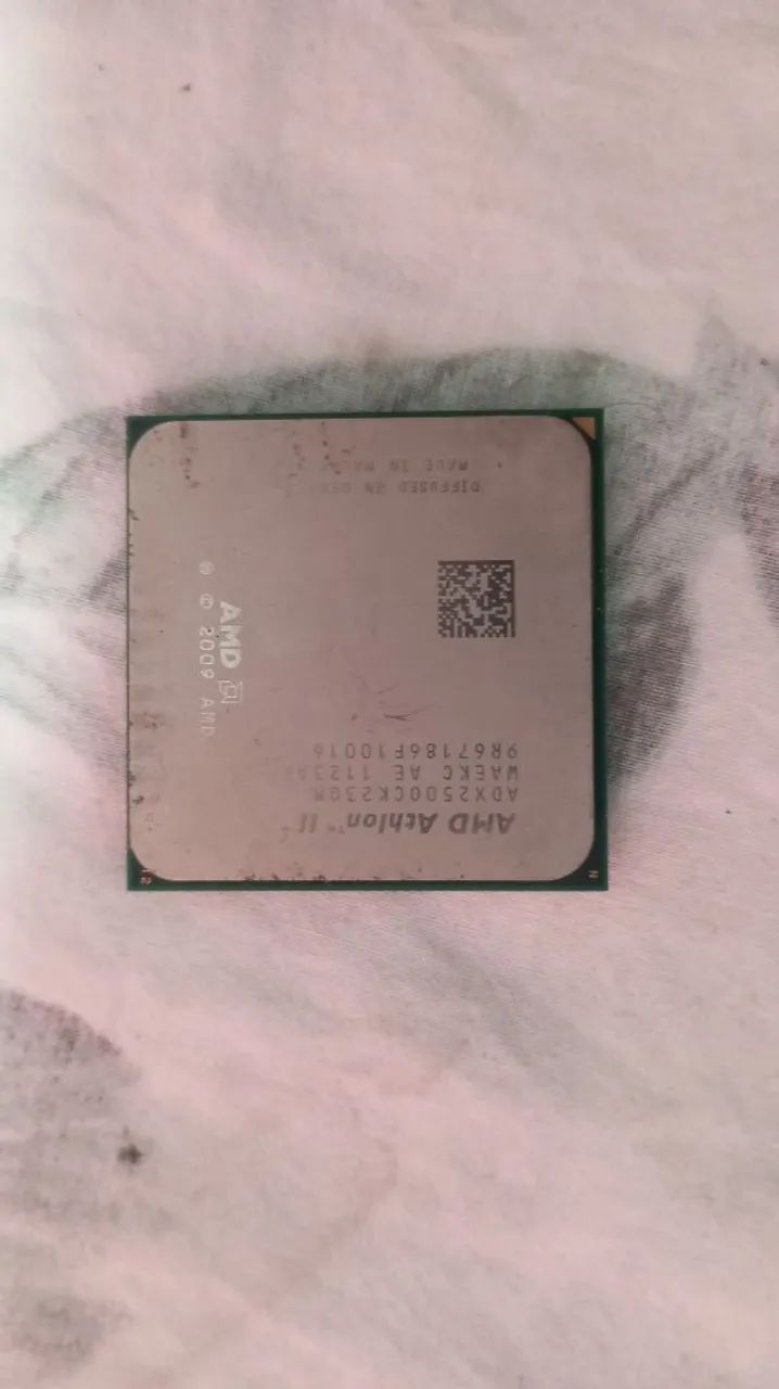 Lote 5 Processadores Antigos Intel/Amd + Drives Disquete + Cabos Sata E Rede - Foto 2