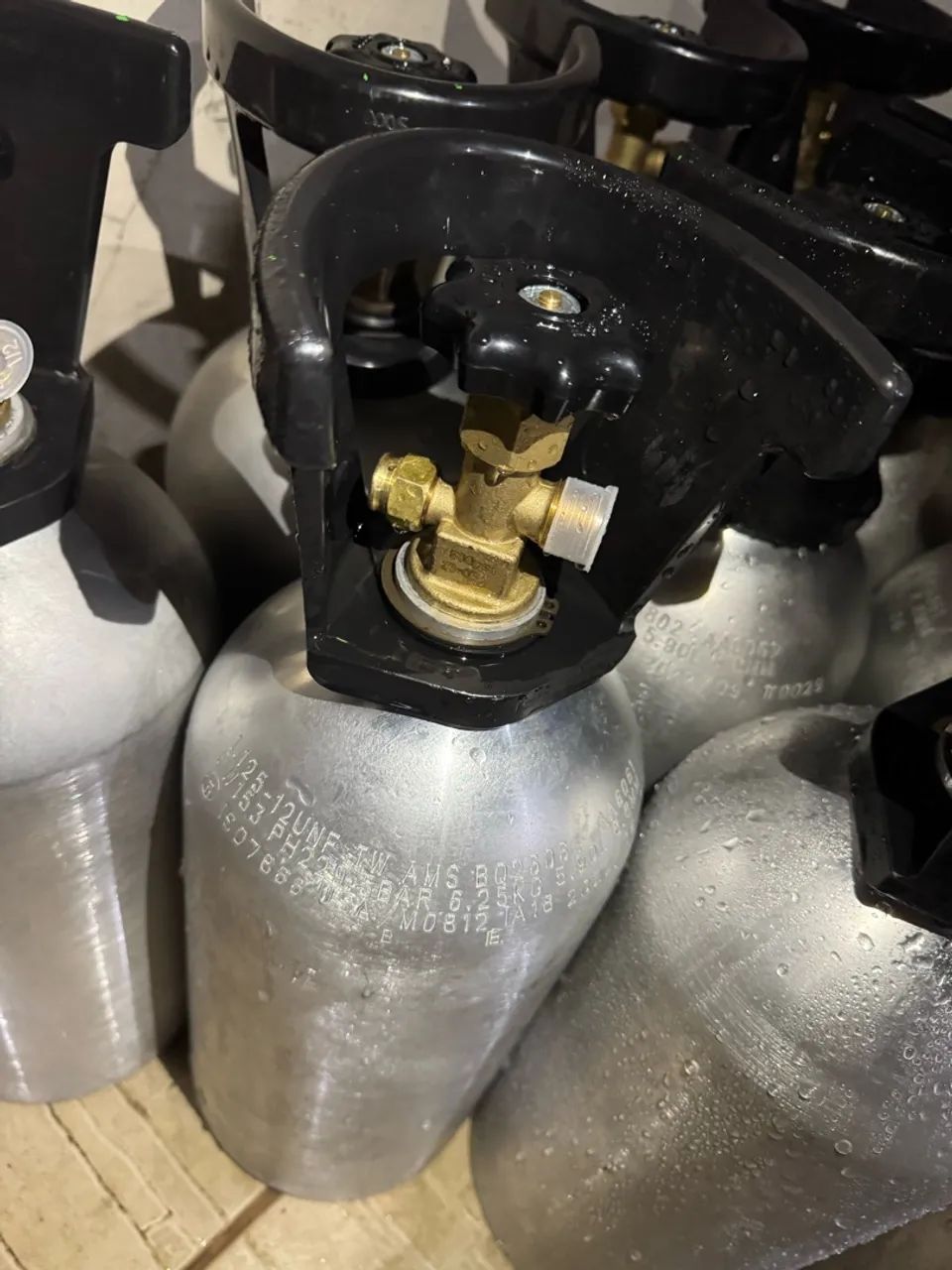 Cilindro de alumínio pra CO2 4,5 kg - Foto 3