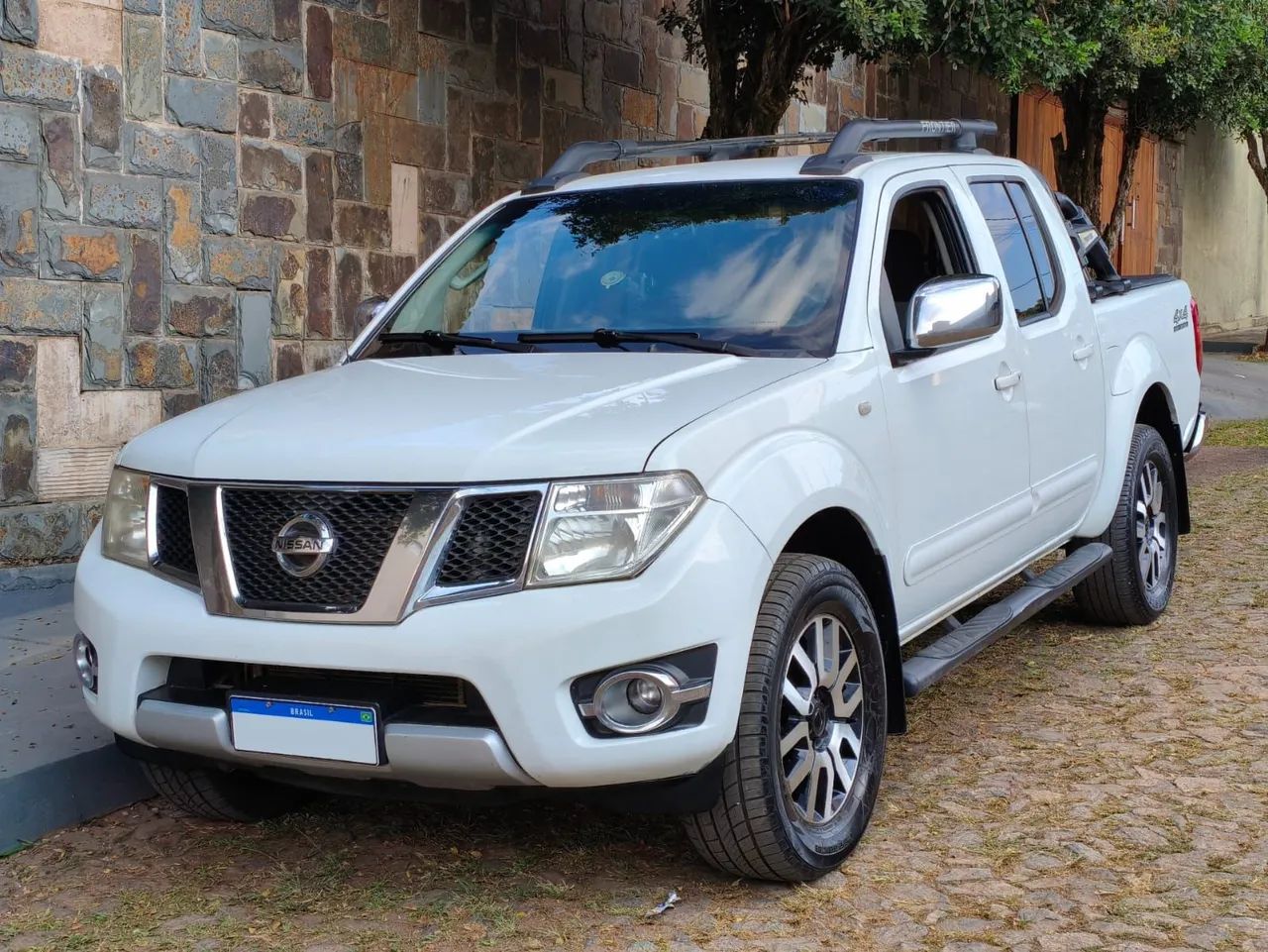 Nissan Frontier SL CD 4X4 2.5TB DIESEL AUT 2014