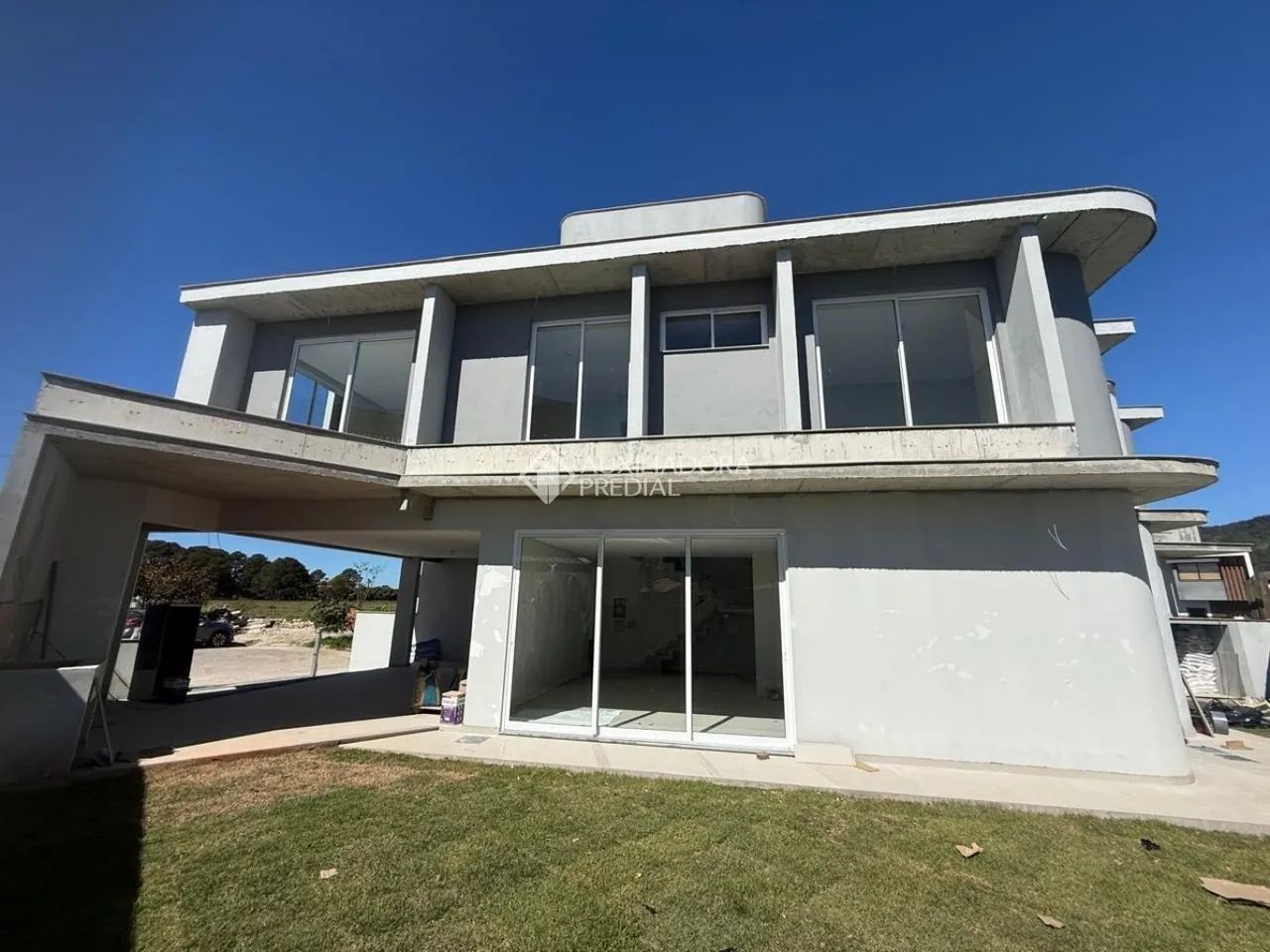 Casa com 4 dormitórios- 7 min Campeche - Foto 2