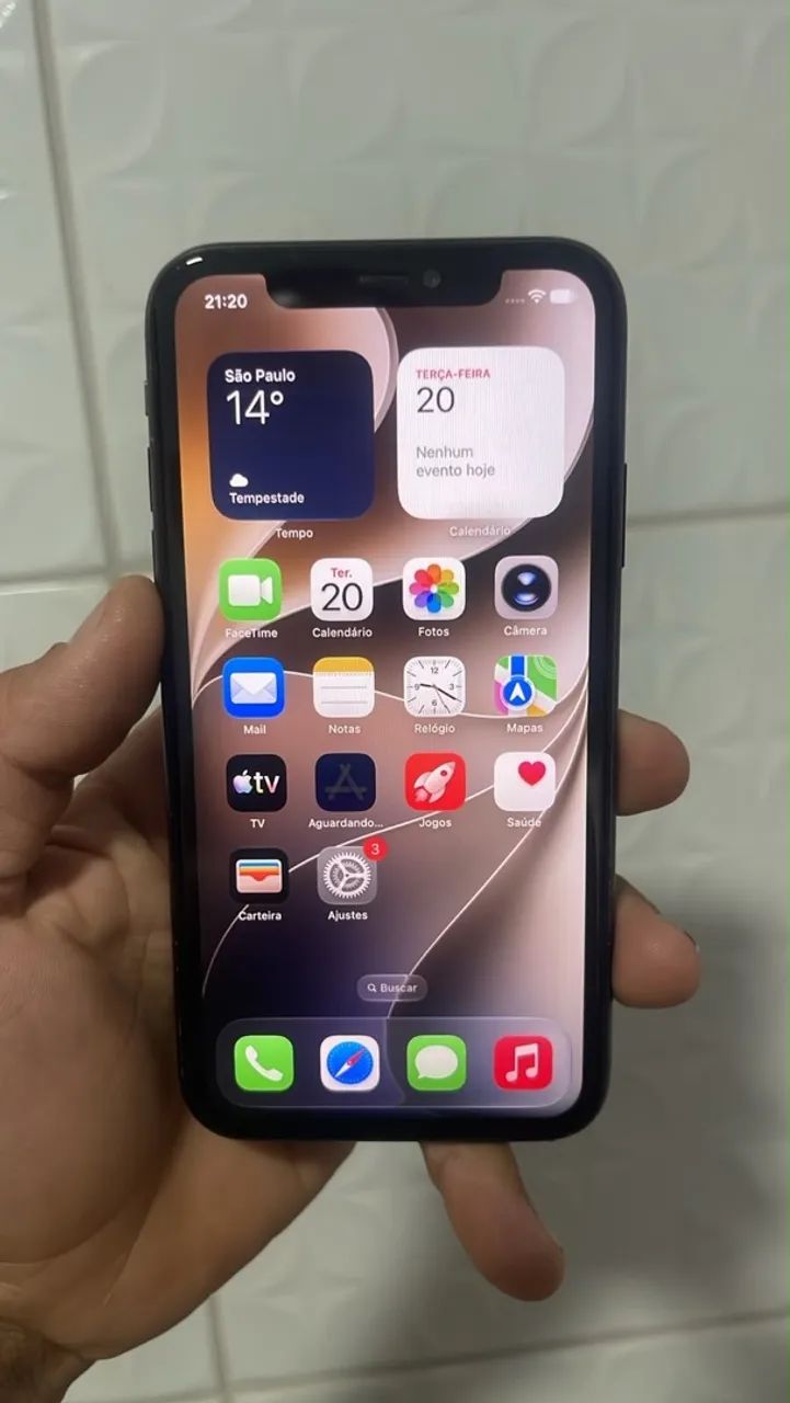 iPhone 11 64 GB 