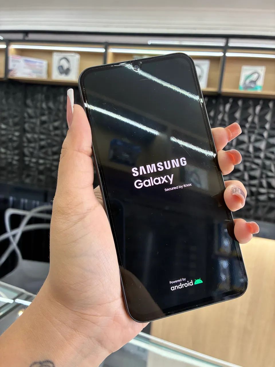 Celular seminovo Samsung A34 5g  - Foto 4