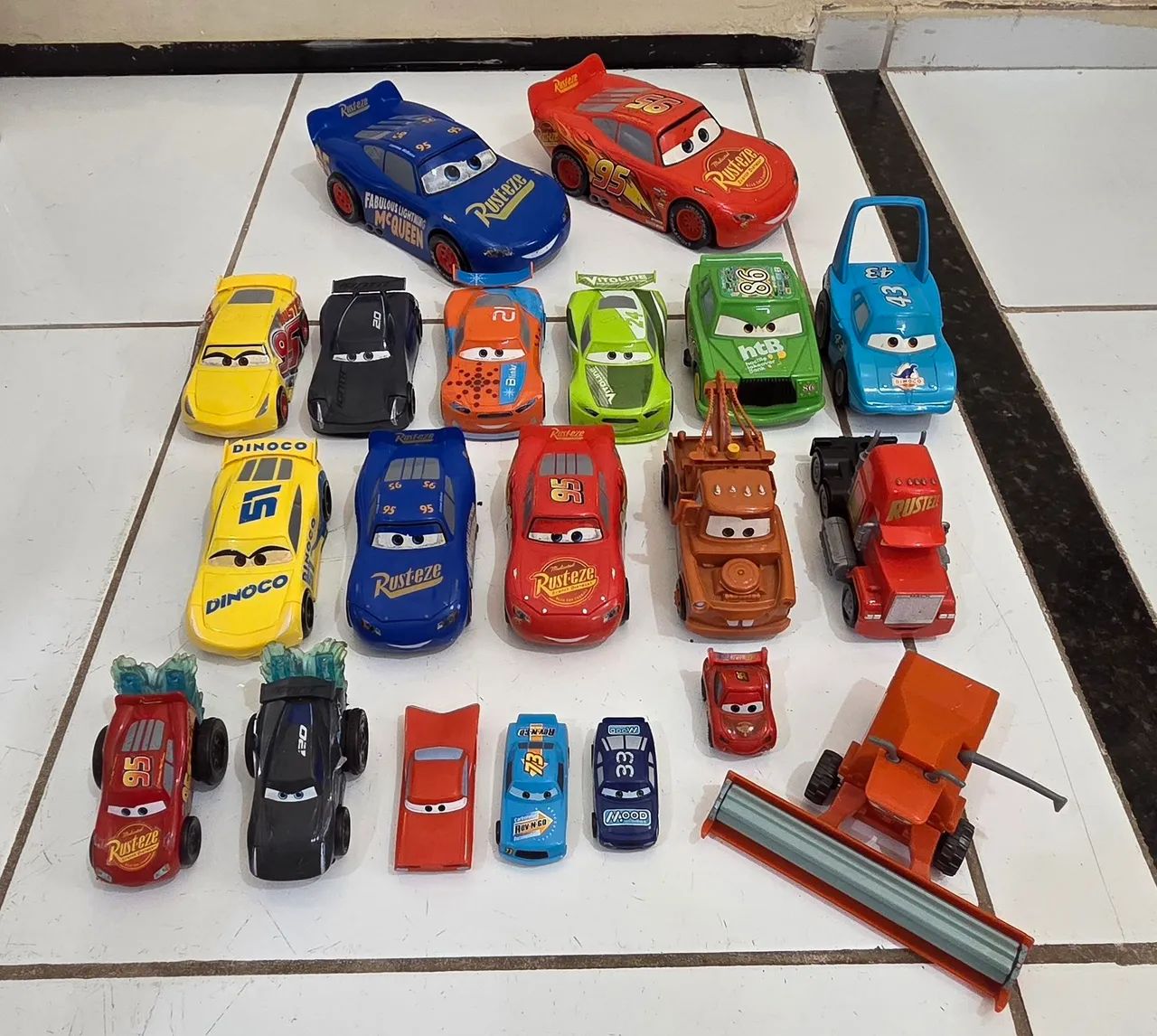 Lote de Carrinhos do Filme Carros Disney Pixar  - Foto 3
