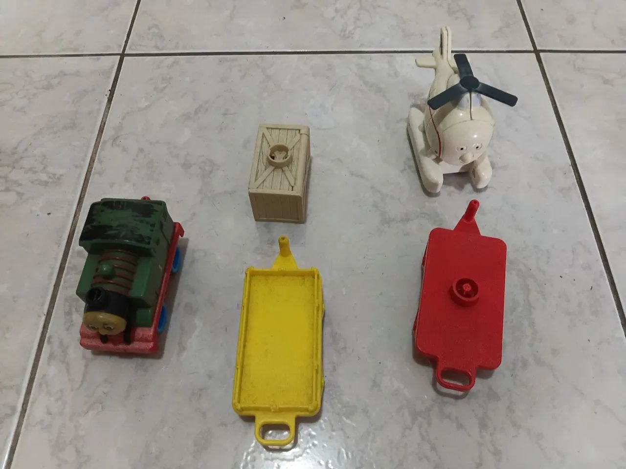 Conjunto Thomas e seus amigos com helicóptero  Harold. - Foto 3