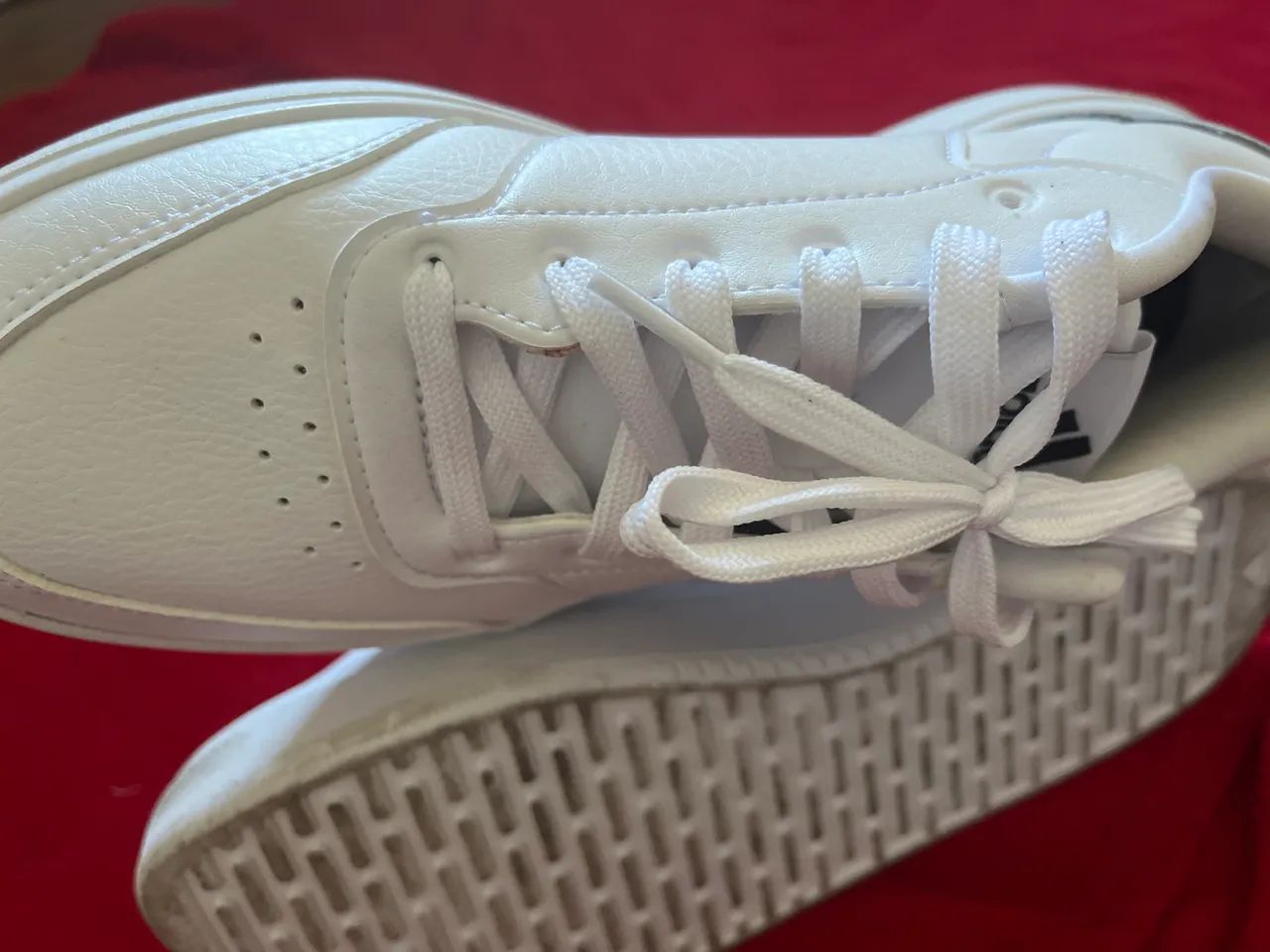 Adidas semi novo - Foto 2