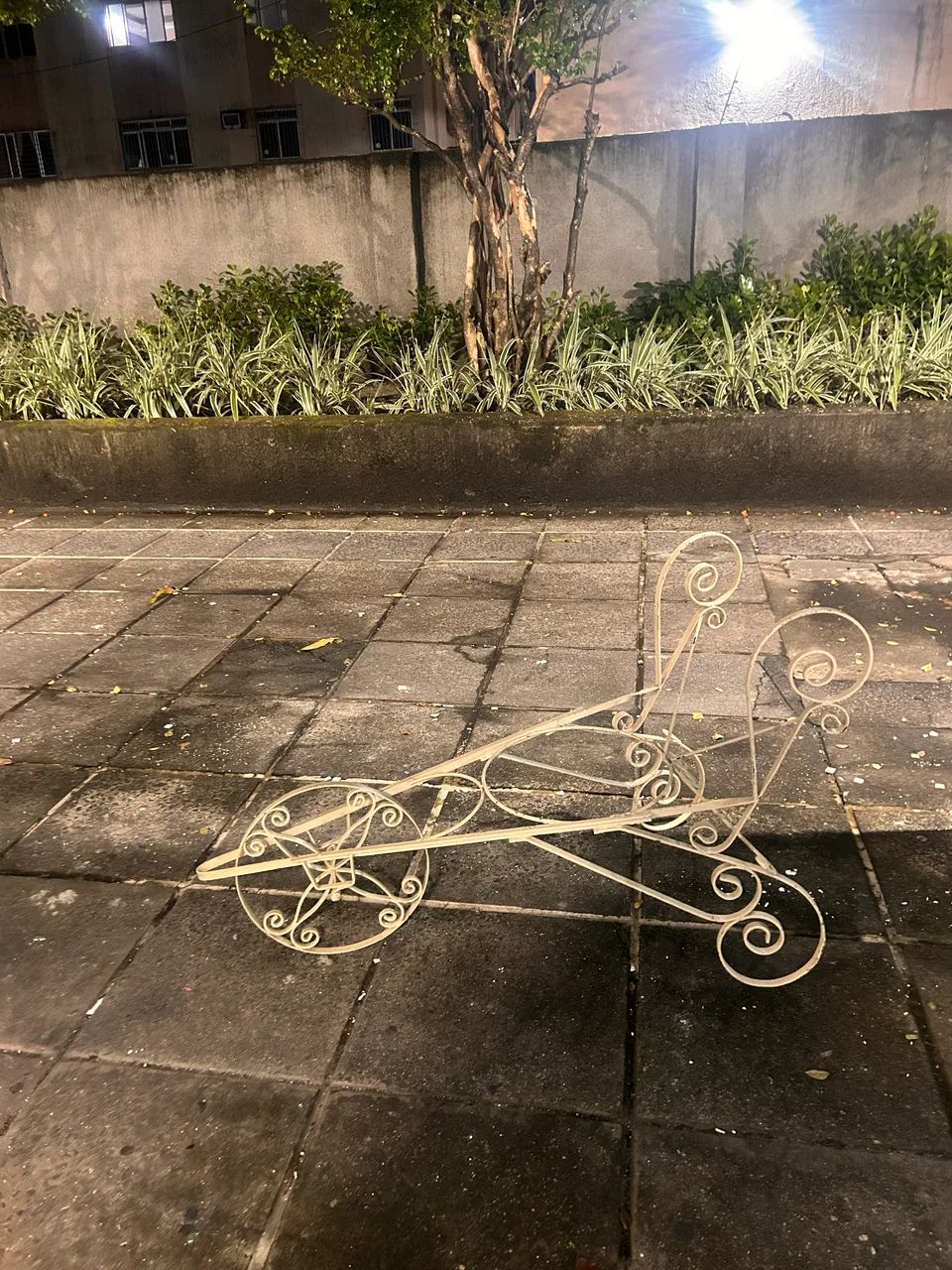 Carrinho de jardim metalico  - Foto 3