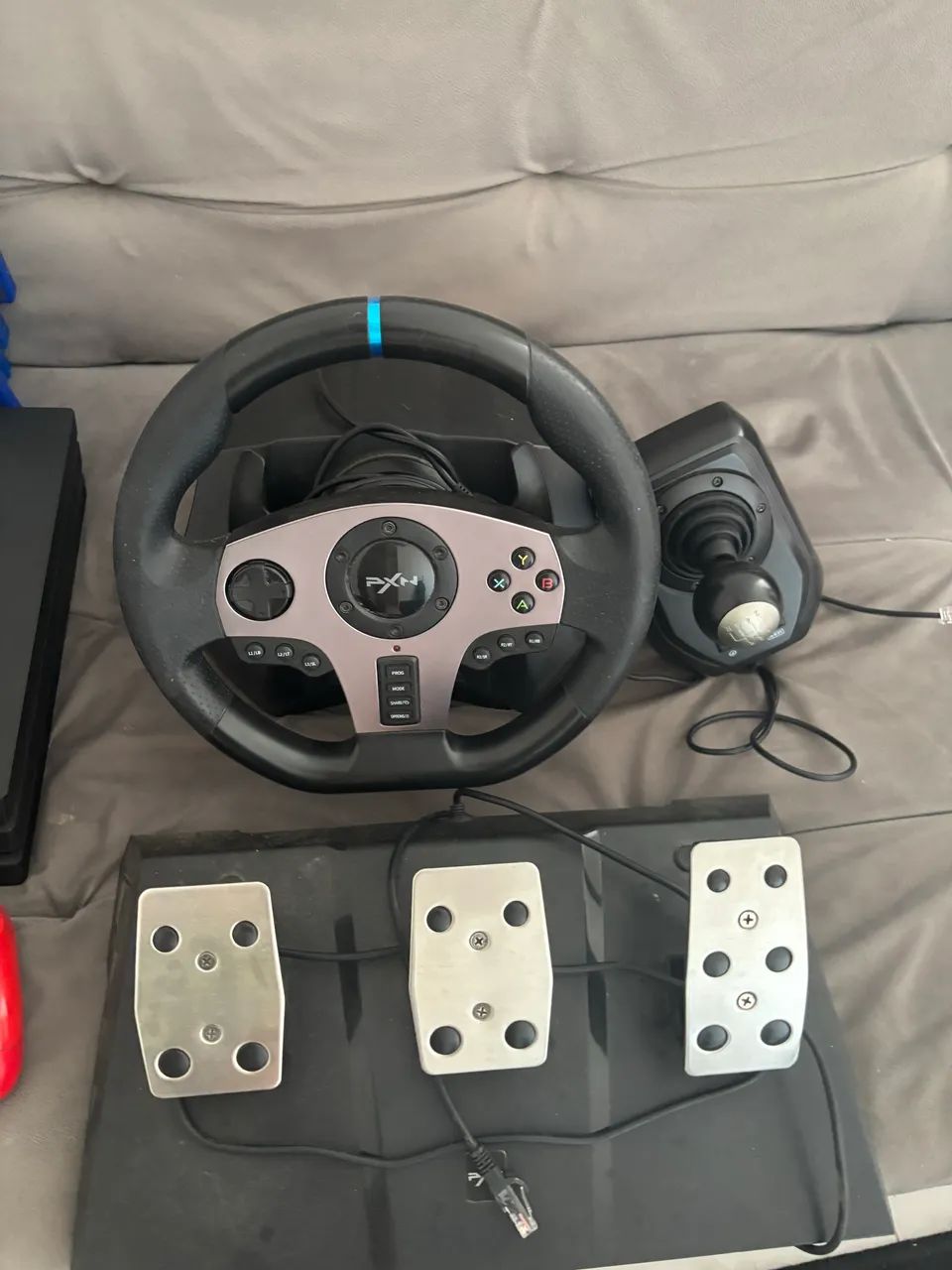 Ps4 PRO + volante pxn9 - Foto 4