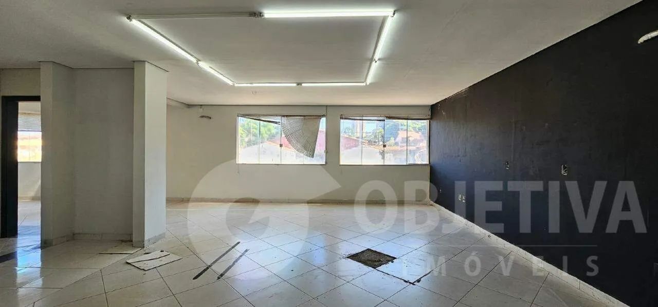 Loja para aluguel, 3 vagas, CARAJAS - UBERLANDIA/MG - Foto 3