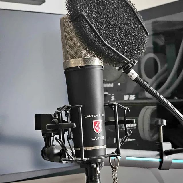 Microfone Lauten Audio LA-220 V2