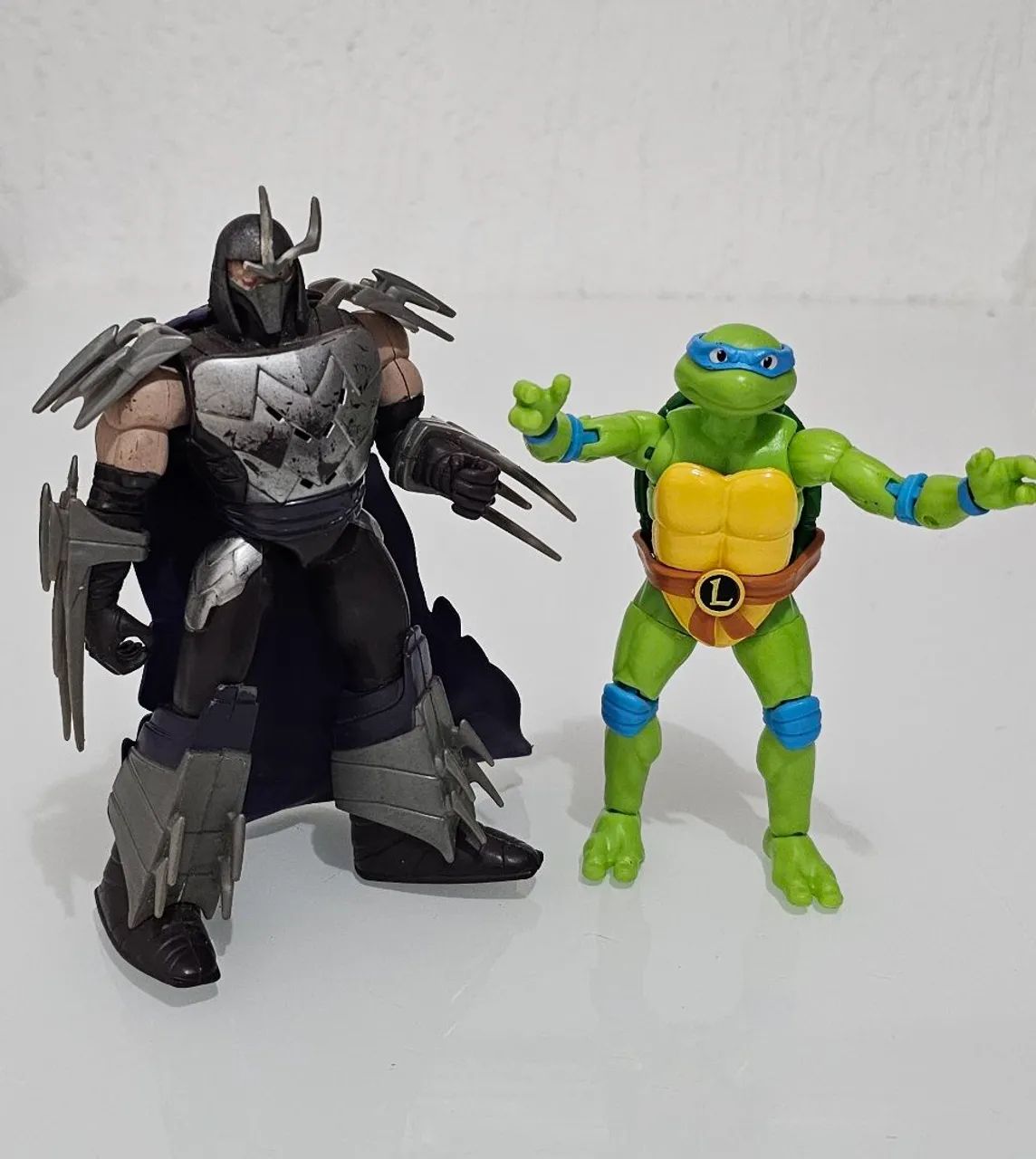 Bonecos Colecionáveis Shredder e Leonardo - TMNT - Foto 3