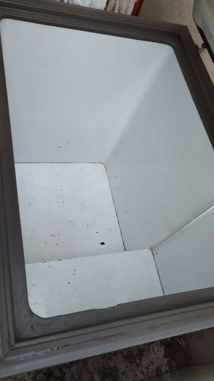 Freezer horizontal 305 litros - Foto 2