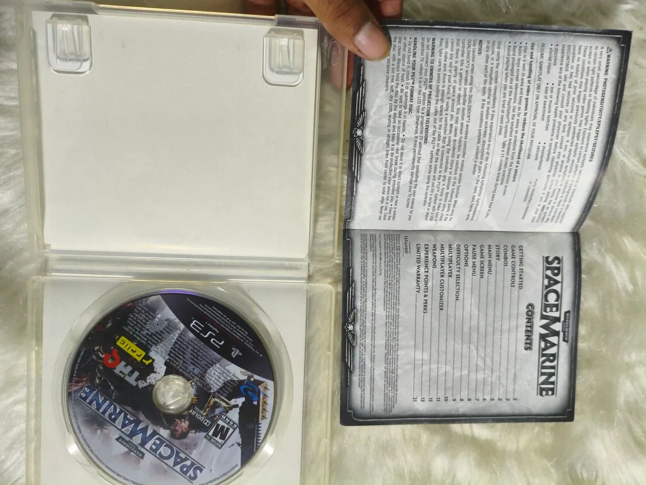 Spacemarine ps3 com manual  - Foto 4