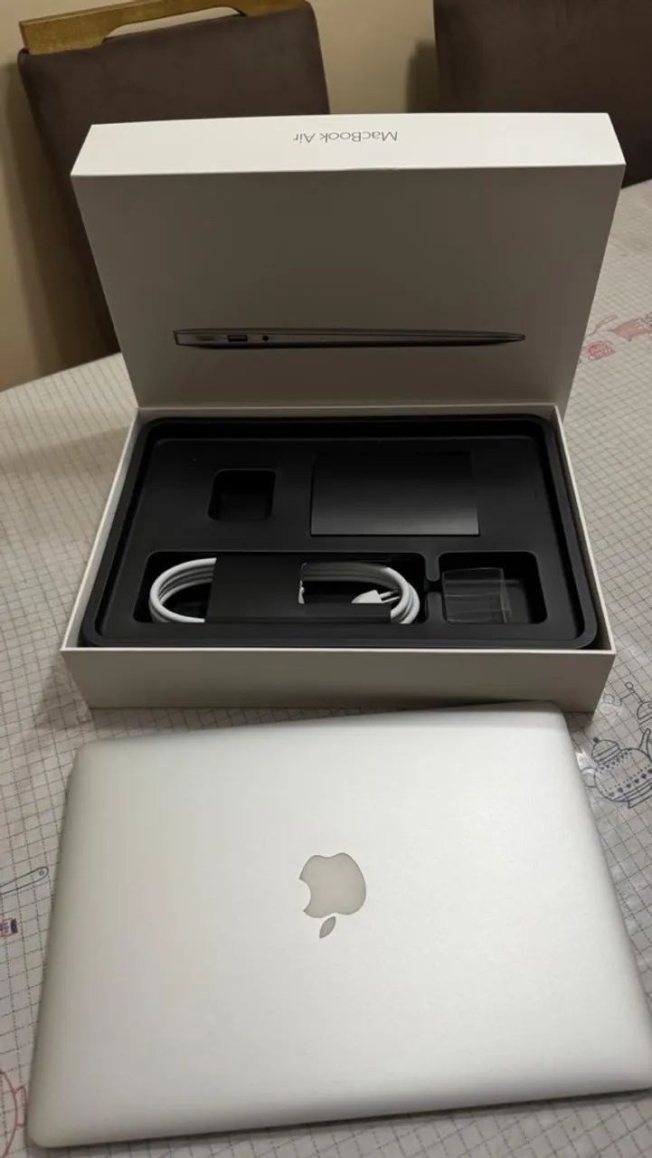 MacBook Air I5 SSD256 2014