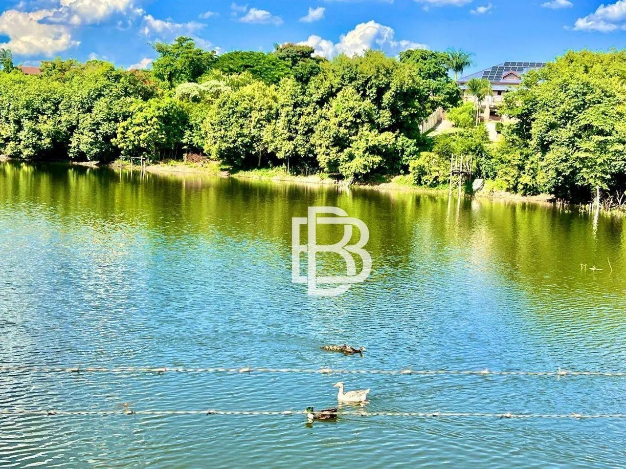Linda chácara com fundo para o lago! - Foto 5