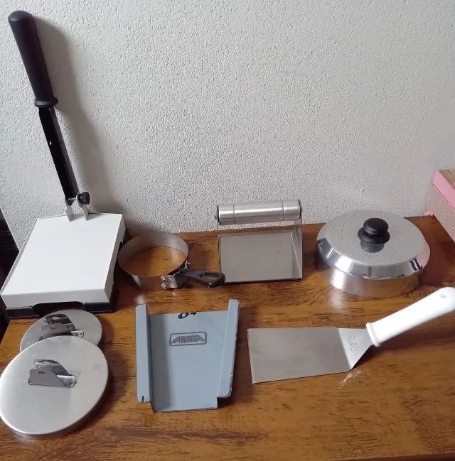 . Kit novo com chapa na caixa e + 20 itens novos - Foto 6