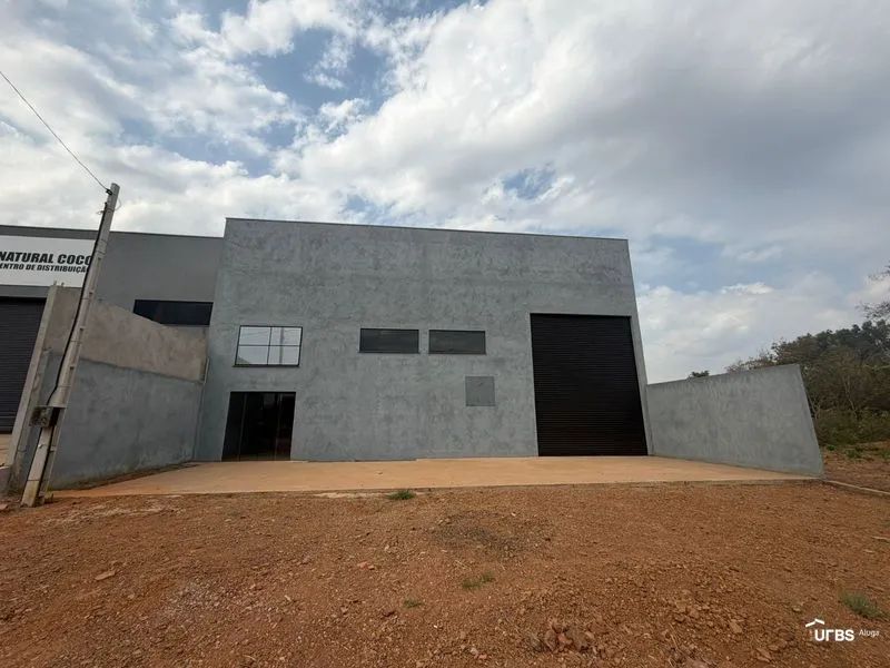 Galpão de 300m²