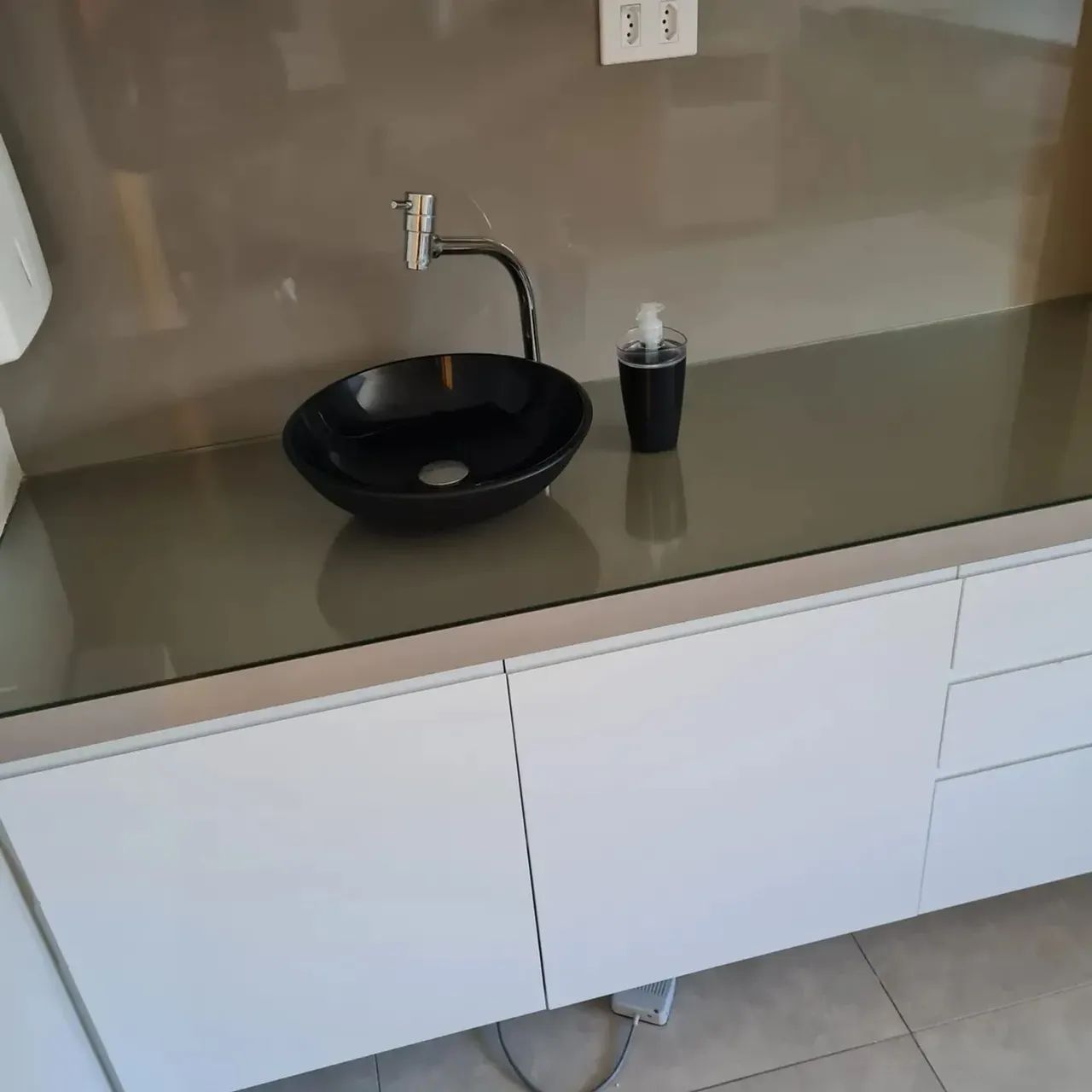 Oportunidade de sala comercial no Record Office!