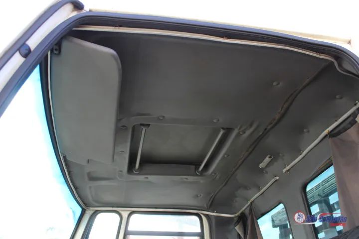 Ford cargo 815 com carroceria  - Foto 3