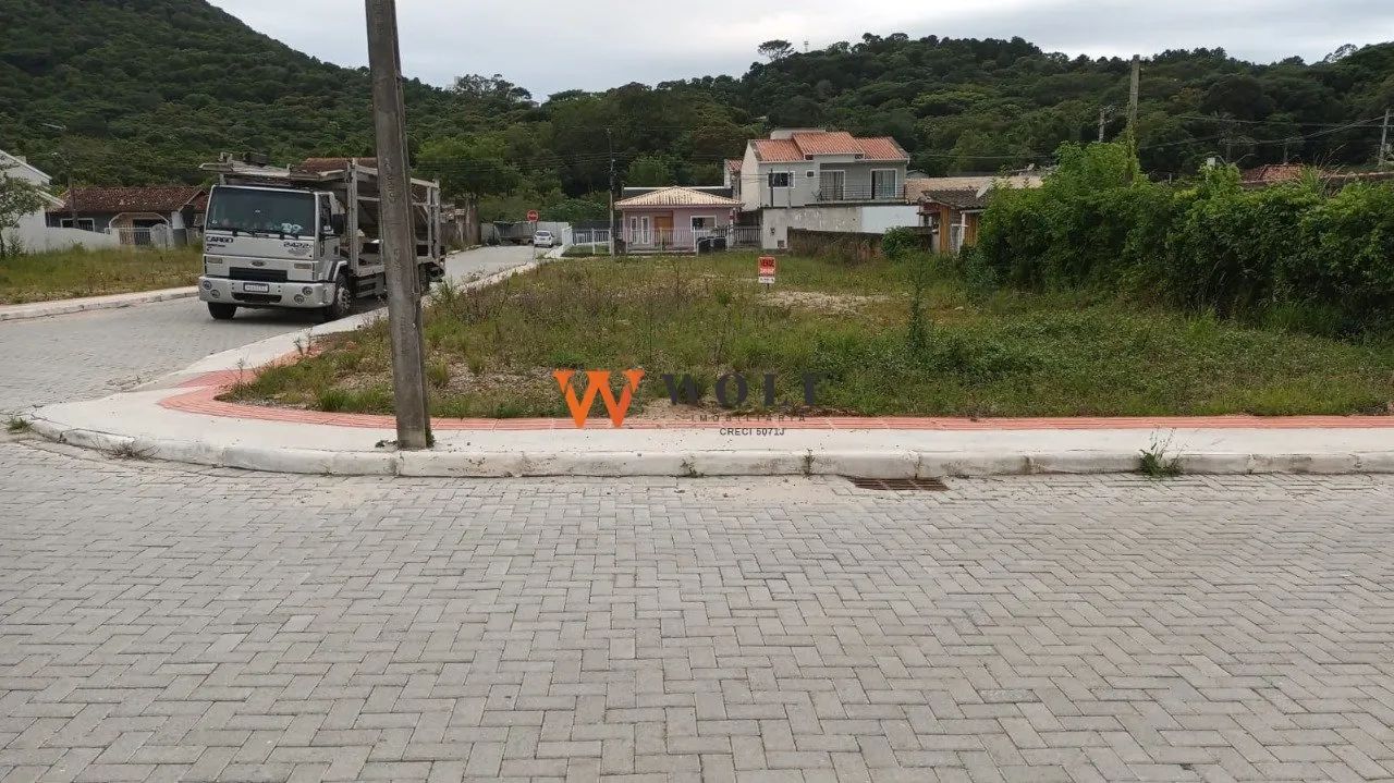 Terreno no bairro Potecas, com infra estrutura pronta