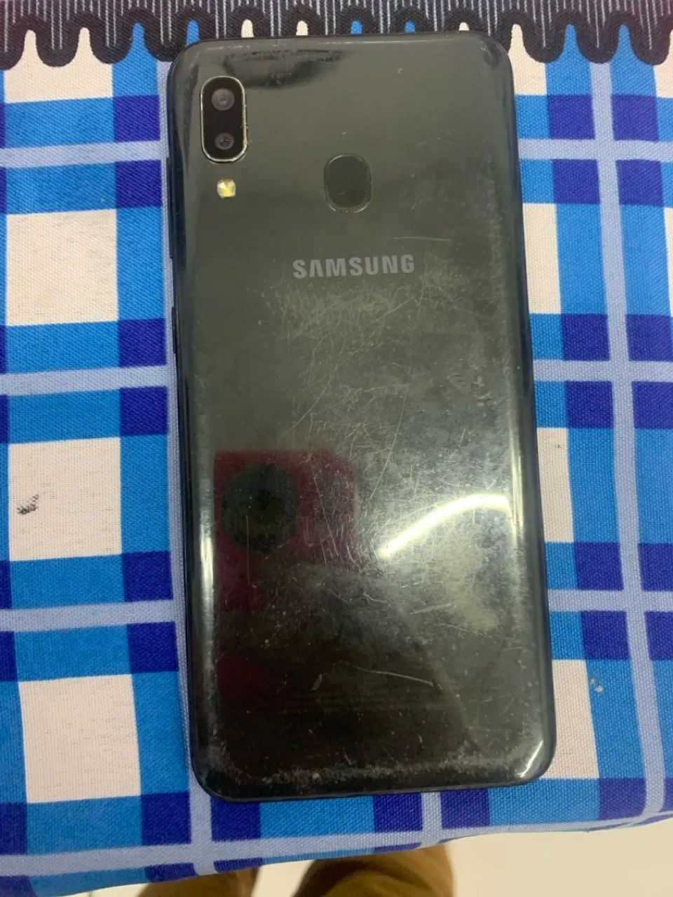 Celular Samsung A20 usado  - Foto 2