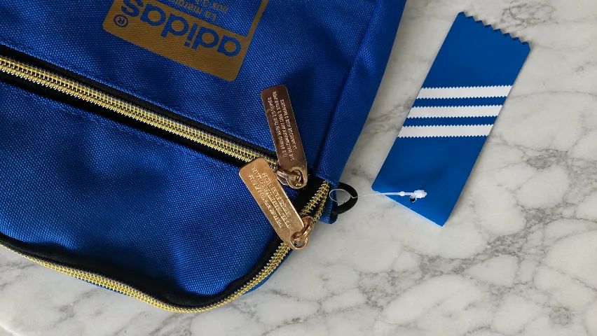 Shoulder bag adidas azul com etiqueta - Foto 3
