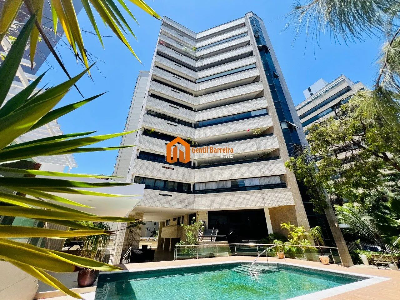 Apartamento luxo no Meireles