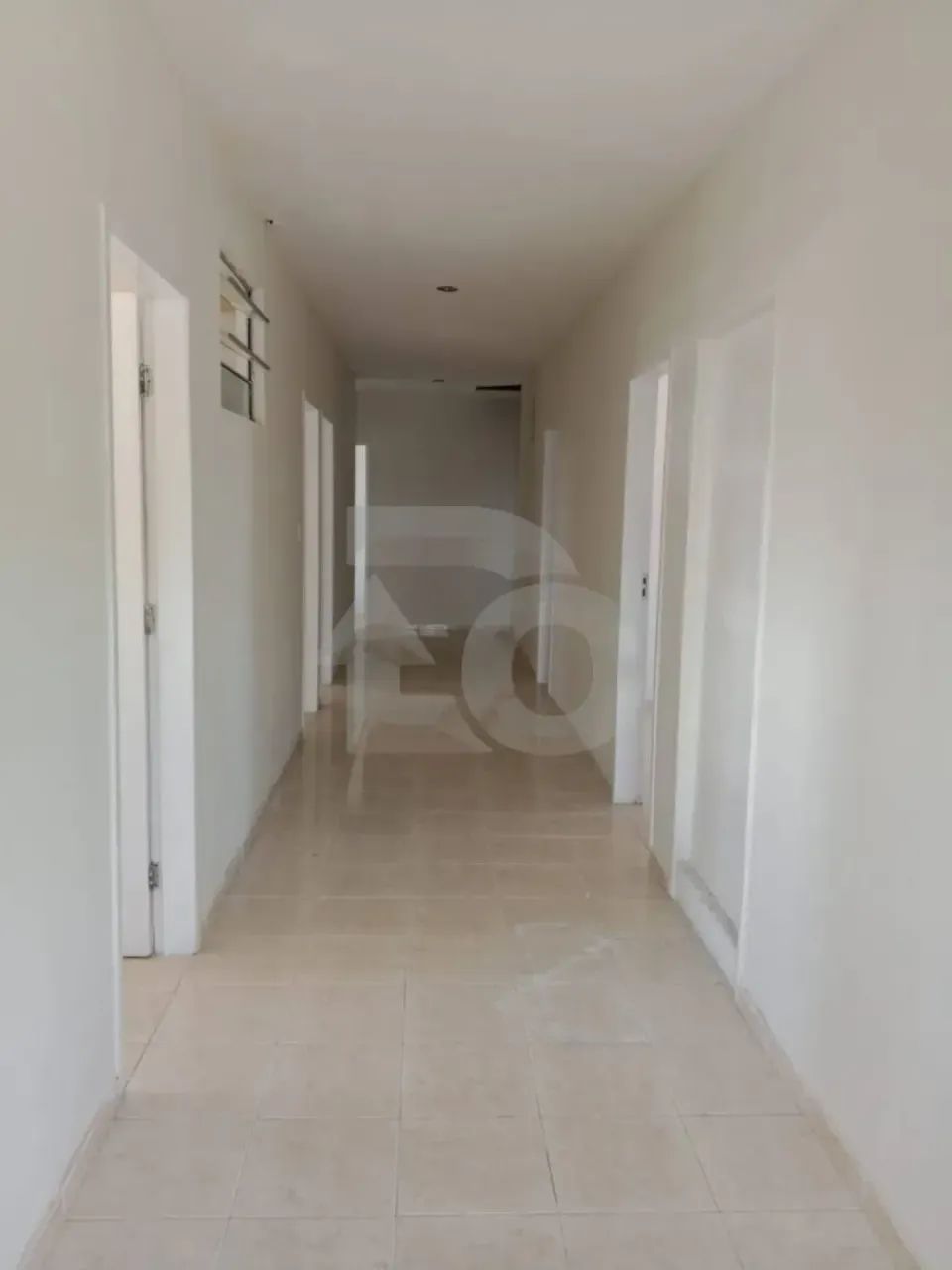 Ponto Comercial no Bairro Farolândia com 540m², 13 Banheiros e 3 Garagens. - Foto 3