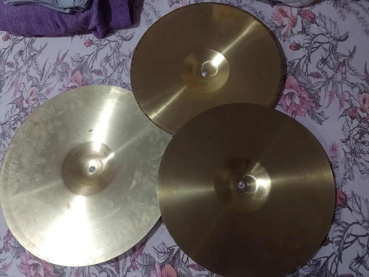 Vende-se Kit de Pratos de Bateria  - Foto 2