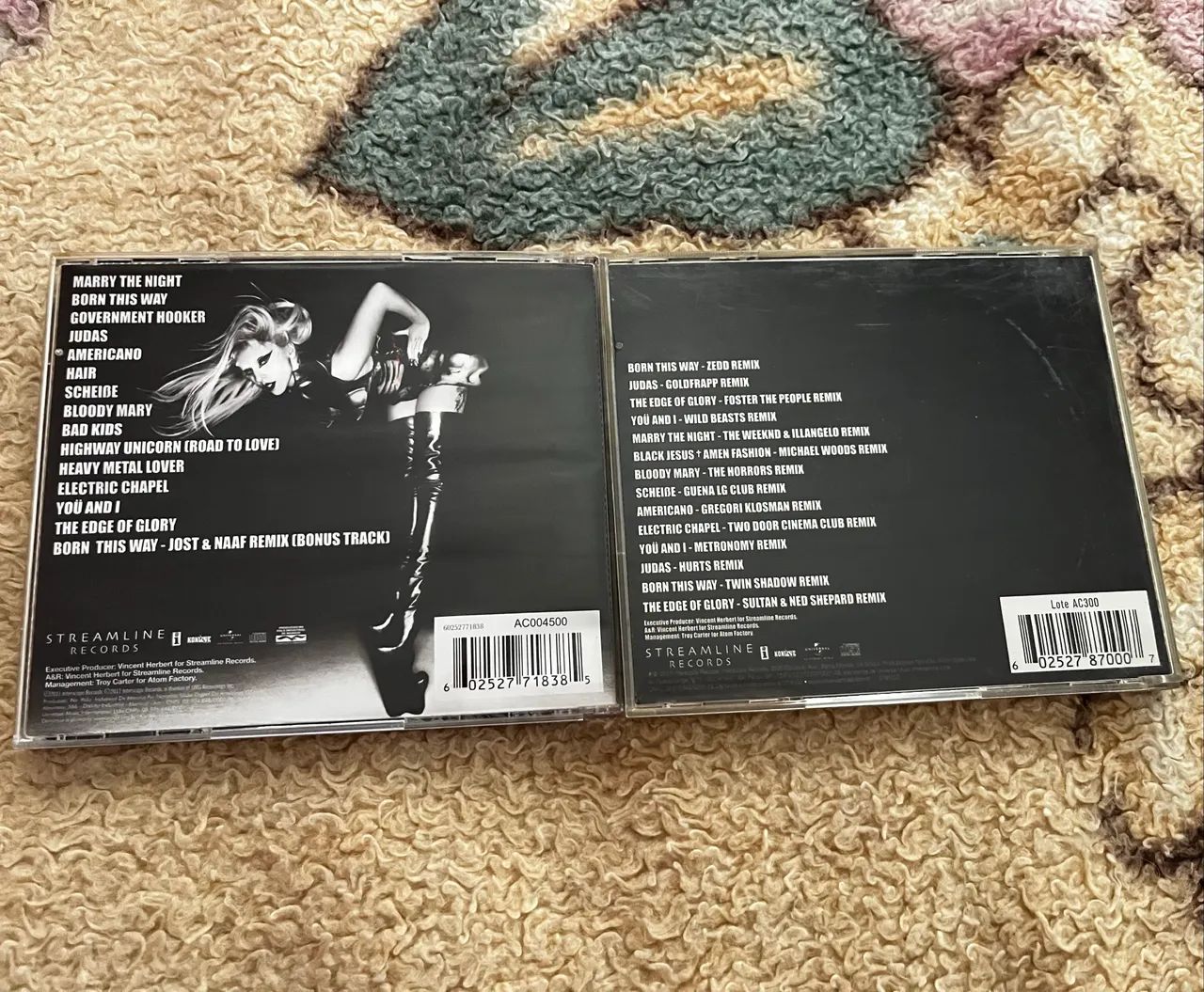 CD Born this way  - Foto 2