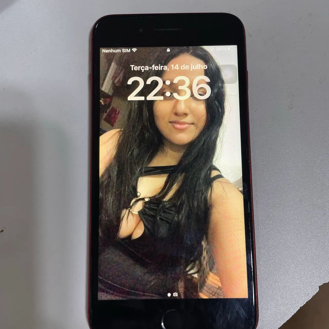 iPhone 8 Plus.