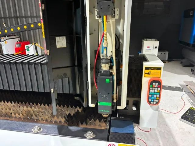 Máquina de Corte a Laser - 3000W | 1 Ano de Garantia - Foto 2
