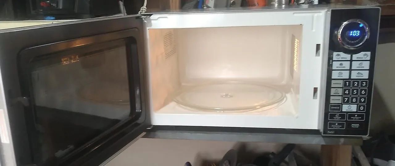 Vendo Micro-ondas Philco novo 30L funcionando tudo certinho  - Foto 2