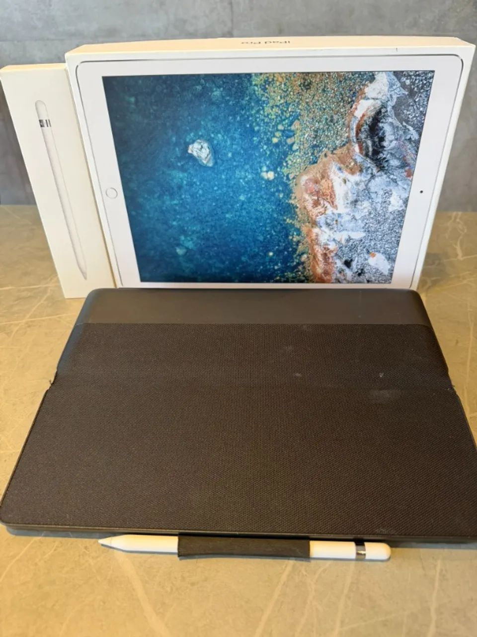 iPad Pro 12.9" 2ª Geração 256GB Branco + Apple Pencil + com Capa Logitech + Caixa - Foto 3