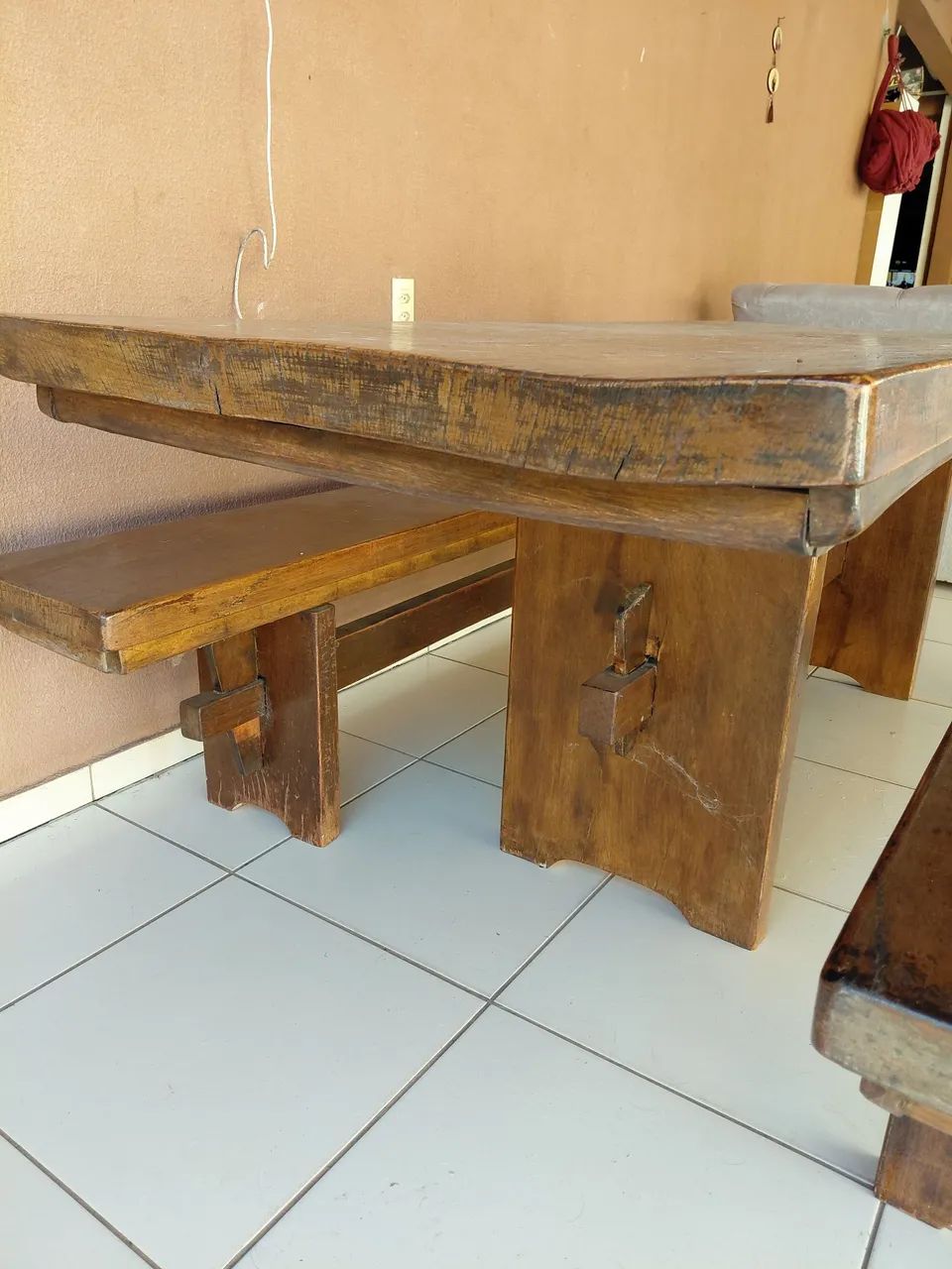 Mesa madeira com bancos  - Foto 3