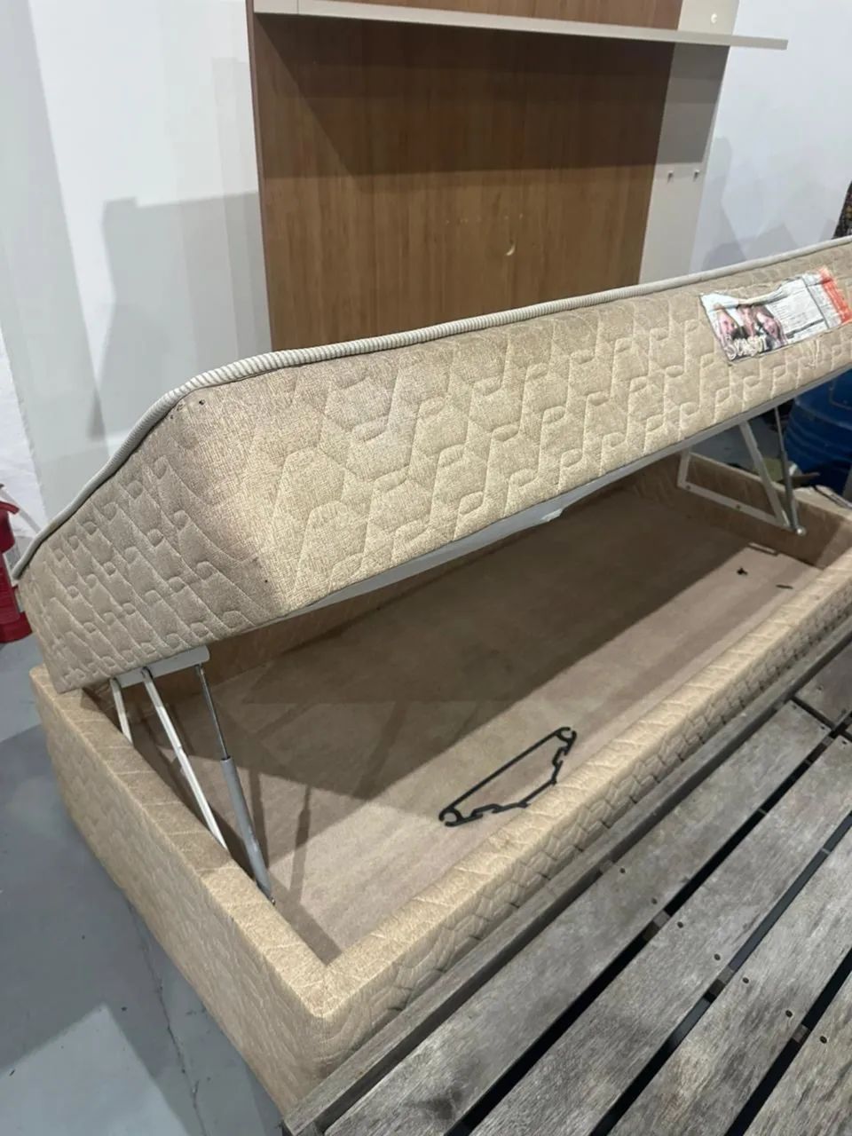 Cama de solteiro baú com cabeceira  - Foto 2