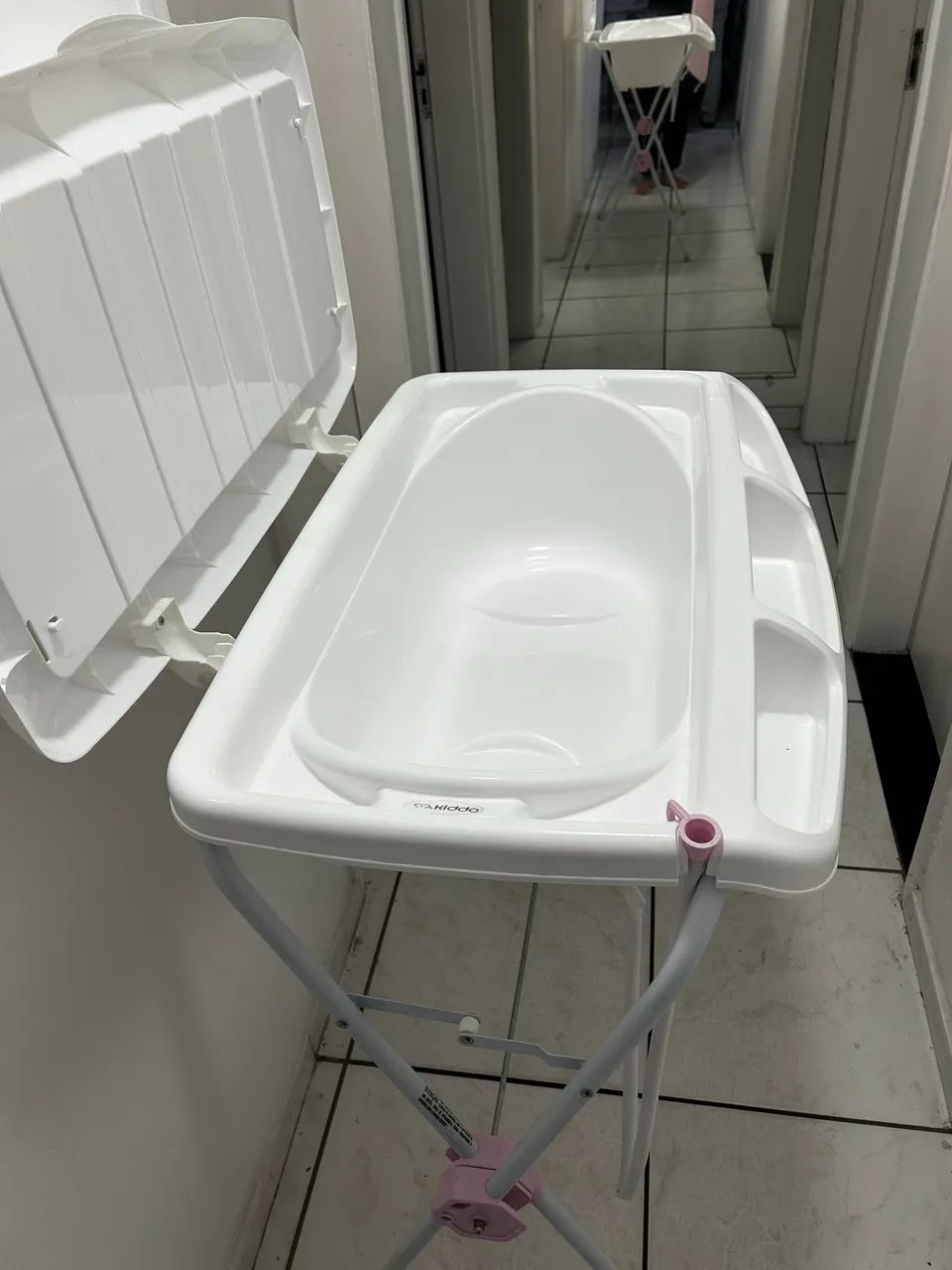 BANHEIRA COM TROCADOR  - Foto 2