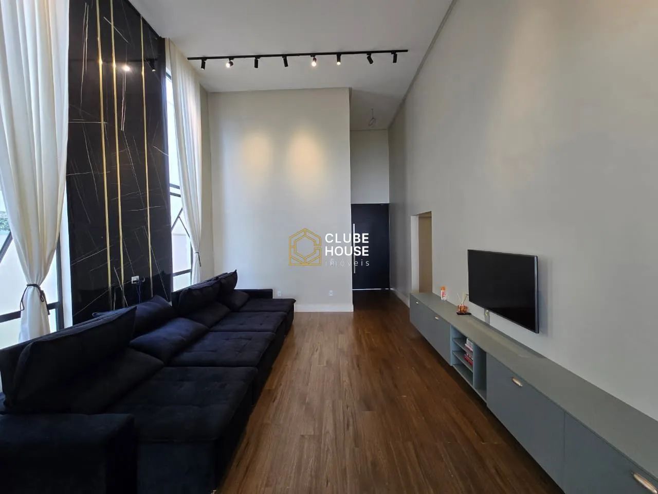 Casa Condomínio Terras Alphaville, Anápolis GO, com 4 Quartos e Móveis, URGENTE - Foto 2