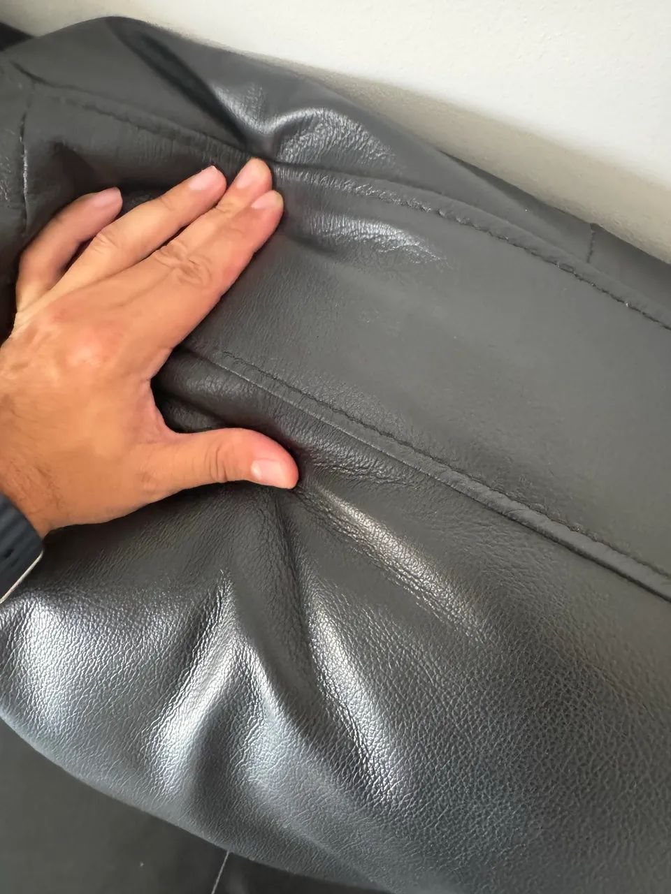 Sofá preto 2 lugares - Foto 5