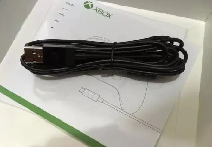 Cabo USB Xbox One Original Microsoft - Com LED (Para Controle / PC)