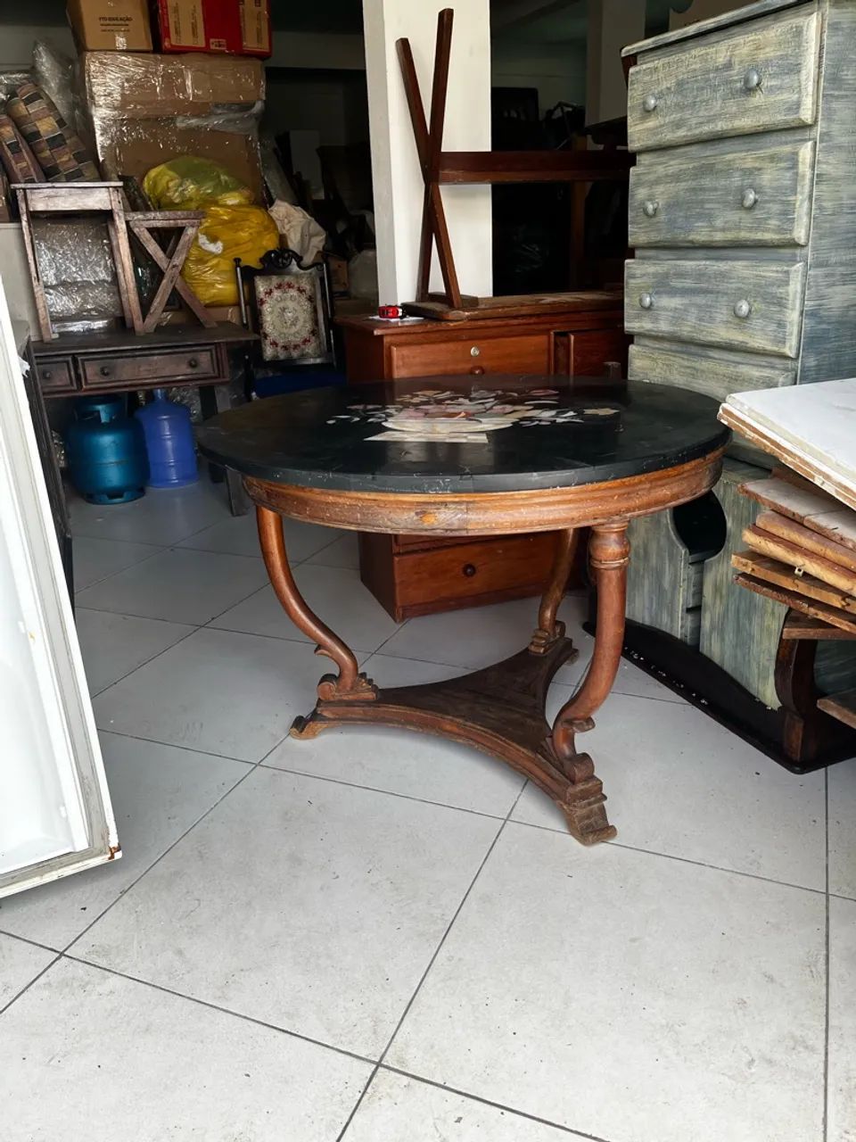 Mesa antiga com tampo de granito - Foto 2