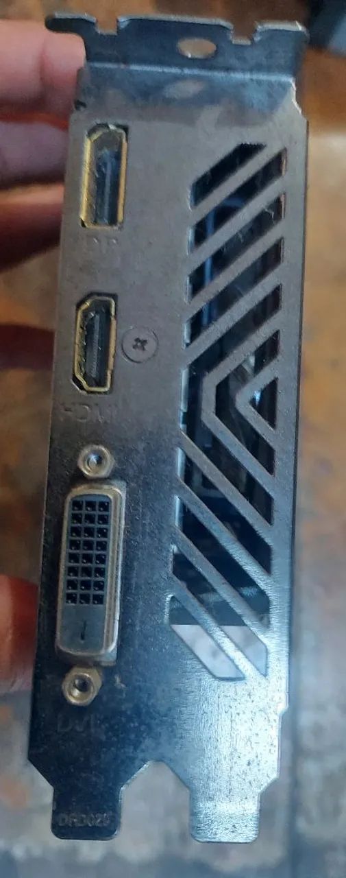 Placa de vídeo GTX 1050 Ti 4gb Gigabyte - Com defeito - Foto 3
