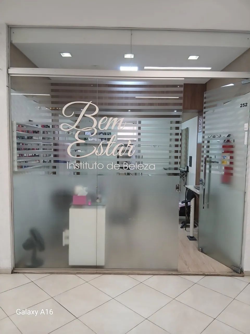 Procura-se Manicure para sublocar espaço - Foto 2