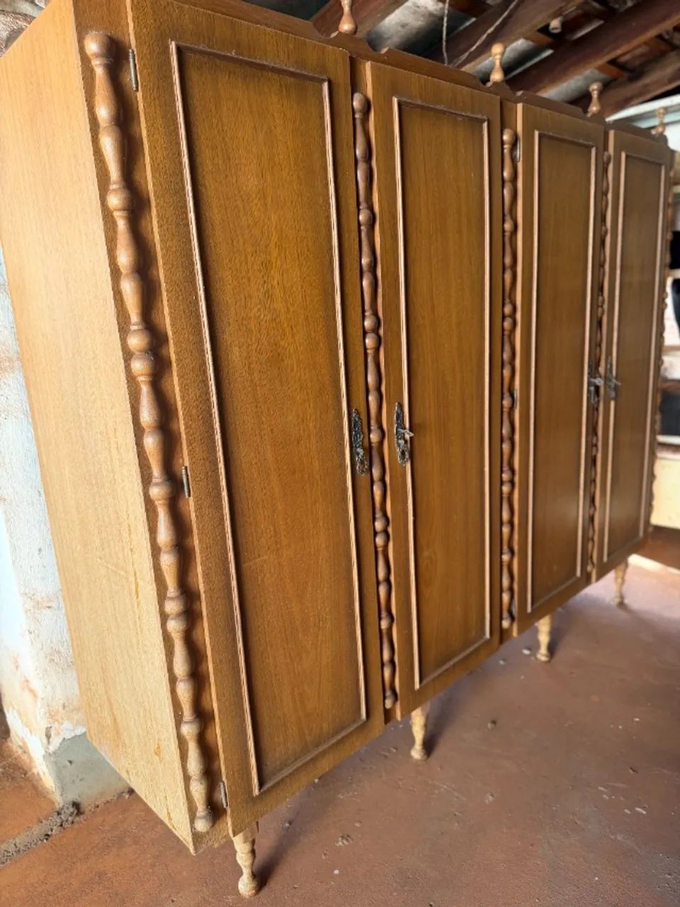 Guarda-Roupas Clássico (Retrô) - Foto 2